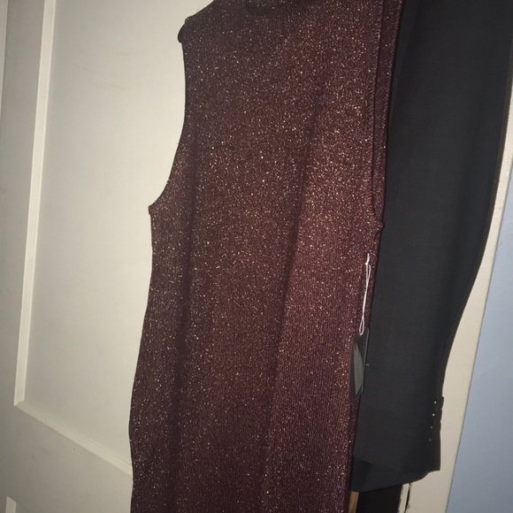 Sleeveless sweater dress - Picture 1 of 3